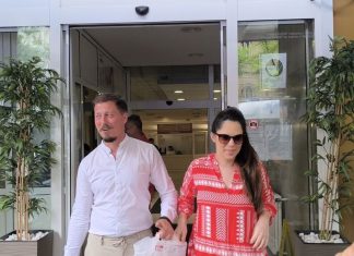 Dinča izveo treće dete i ženu iz porodilišta: “Ovde sam bila 2 meseca, bilo je komplikacija” – Porodica konačno na okupu