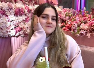 Nika Tošić je spremna za maturu: Jelena pokazala njenu nebeskoplavu matursku haljinu (FOTO)