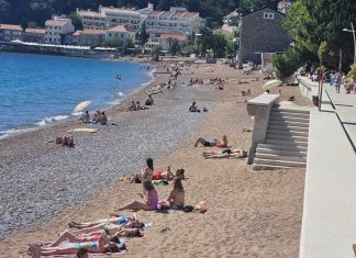 “Sad sam došla i nikad više”: Srpkinja se pokajala zbog letovanja u junu – Pored ledene vode zasmetala joj još jedna stvar