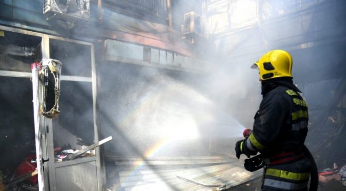 Raste broj žrtava požara u Tuzli: Nastradalo 11 štićenika Doma penzionera, troje kritično – Direktor podneo ostavku