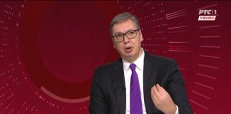 “A nije vam smetao krvavi srednji prst”: Deo zaposlenih u RTS-u obratio se Vučiću nakon izbacivanja kolege sa spornim bedžom