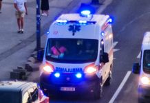 Dečak (14) pronađen bez odeće u Beogradu: Vršnjaci ga opljačkali, pretukli i ostavili samo u donjem vešu