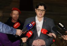 Poslanik Uglješa Mrdić se oglasio dan nakon stupanja u štrajk glađu – Pridružili mu se i veterani: “Ovo je borba za pravdu”