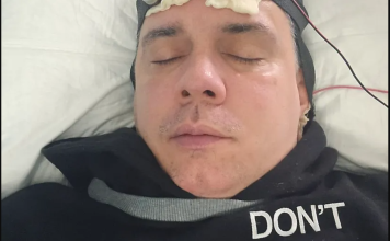 “Rođendan slavim u ludnici”: Bojanu Tomoviću osoblje bolnice priredilo iznenađenje – Pevač priključen na elektrošokove