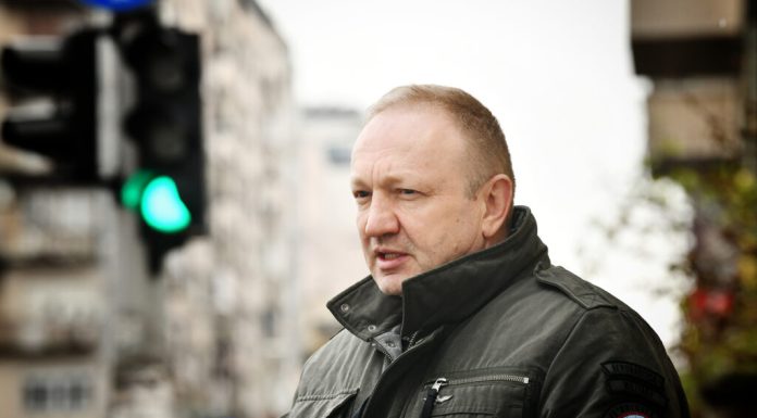 Dragan Đilas zamolio MUP i Tužilaštvo da mu vrate džemper korišćen u istrazi: “Ide zima, ne znamo da li će biti grejanja”