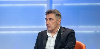 “Njegova biografija nije spisak titula, već spisak spašenih života”: Kolege o otkazu za čuvenog hirurga Dugalića