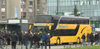 Novosađani u protestnoj šetnji zbog policijske brutalnosti: Jaćimović prevozi građane na skup u Bačku Palanku