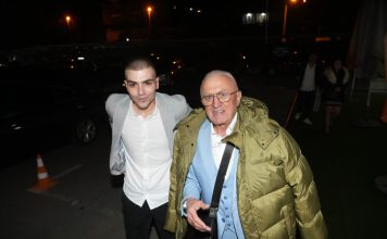 Unuk Ere Ojdanića proslavio 18. rođendan: Deda mu priredio gala slavlje, a kad je stigao poklon svi su zanemeli