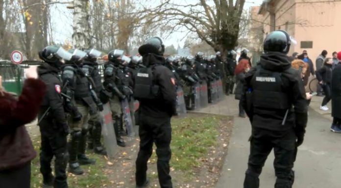 “Protestuje njih 34, zvao sam njihovog vođu da čujem čime je nezadovoljan”: Vučić o ljudima koji su se okupili u Bačkom Petrovcu