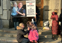 Roditelji-negovatelji odgovorili na Vučićevu izjavu da bi neki ‘leba bez motike’: Provedite jedan dan sa njima