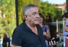 Mimu Karadžića zaustavila policija – Ostali bez reči zbog prizora na suvozačevom sedištu: “Mima, dve dame na jednom sedištu…”