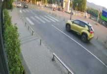 Otkriveno ko je pokosio majku i dvoje dece na šetalištu u Kraljevu: J.A. (26) vozio bez vozačke dozvole, udario drugo vozilo pa prešao na pešačku stazu