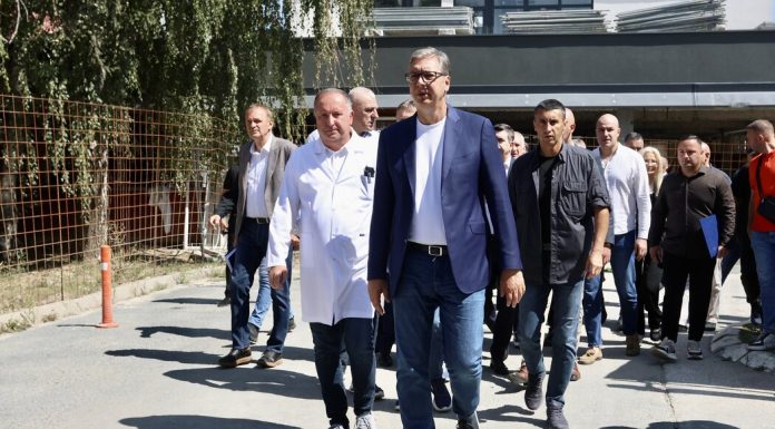 “Neću bežati iz države ako izgubim na izborima, svaki zatvor u Srbiji mi je lepši od…” – Vučić negirao tvrdnje predsednika DS